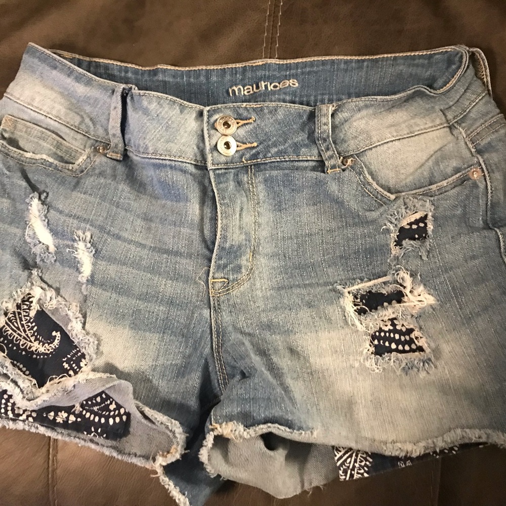 Juniors Maurice’s jean shorts